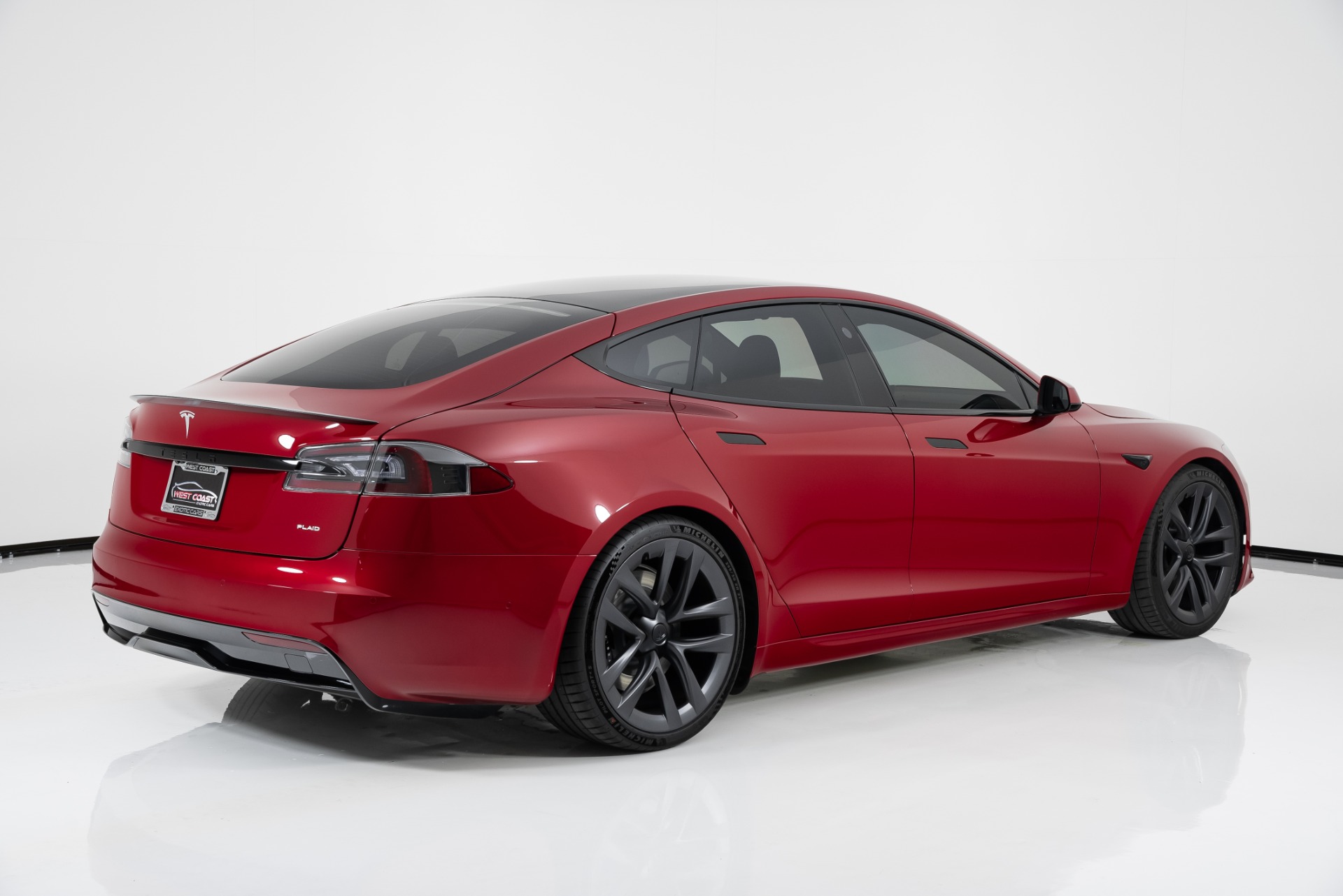 Essai vidéo - Tesla Model S Plaid (2022) : l'hypercar des familles