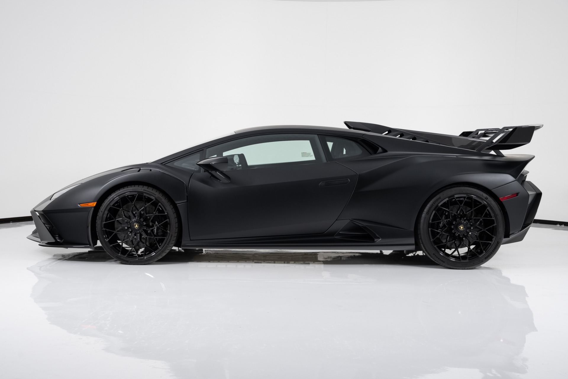 2022 LAMBORGHINI HURACAN STO for Sale, CA - VAN NUYS