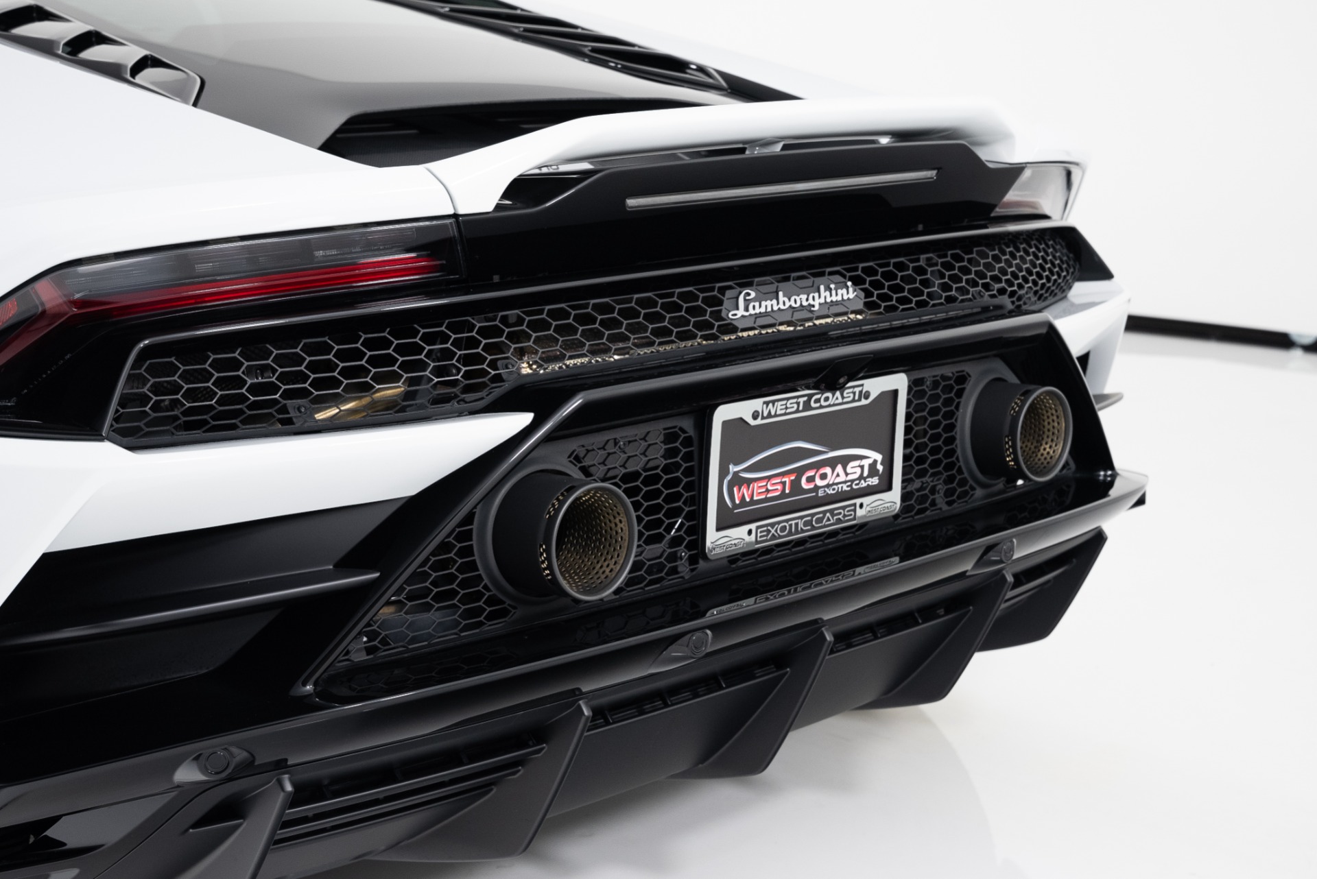 Supreme wallpaper Lamborghini Aventador red 2019  Sports cars luxury,  Sports cars lamborghini, Dream cars jeep